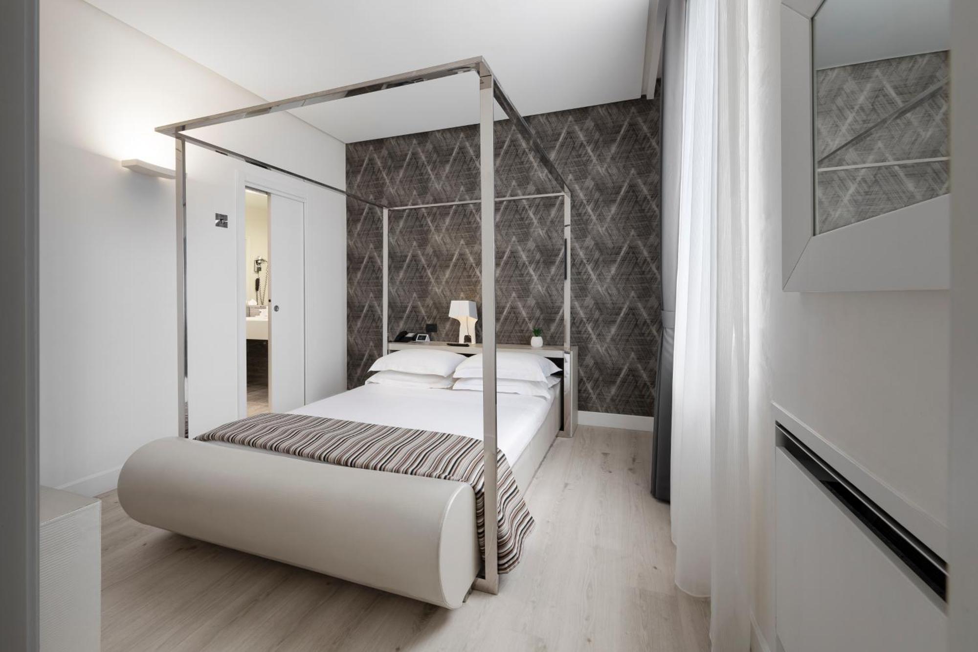 Lhp Hotel Montecatini Palace & Spa Εξωτερικό φωτογραφία A room at the hotel